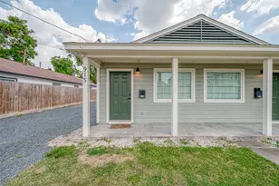 915 Adele St, Houston, TX 77009 - Photo 3
