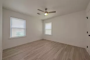 915 Adele St, Houston, TX 77009 - Photo 11