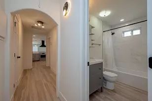 915 Adele St, Houston, TX 77009 - Photo 13