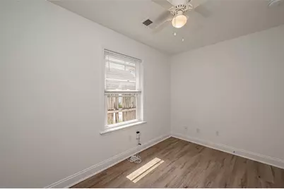 915 Adele Street, Houston, TX 77009 - Photo 19