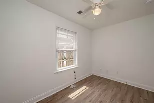 915 Adele St, Houston, TX 77009 - Photo 19