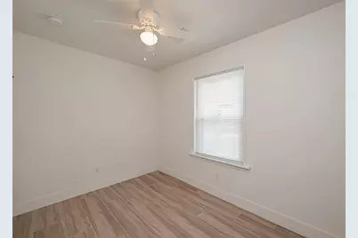 915 Adele Street, Houston, TX 77009 - Photo 17