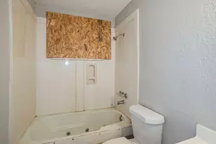 11151 Spottswood Dr, Houston, TX 77016 - Photo 19