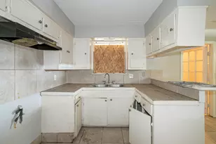 11151 Spottswood Dr, Houston, TX 77016 - Photo 7