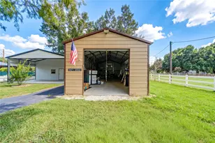 200 Creekside Ct, Sealy, TX 77474 - Photo 31
