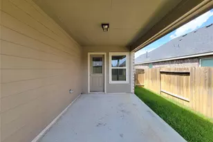 10037 Swift Fox Ct, Magnolia, TX 77354 - Photo 3