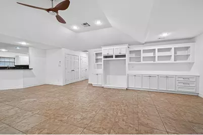 16 N Curlew Street, La Marque, TX 77568 - Photo 15