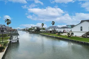 16 N Curlew St, La Marque, TX 77568 - Photo 9