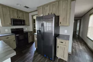 95 Pine Ridge Dr, Cleveland, TX 77327 - Photo 11