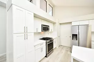 3203 E Rangecrest Pl, Sugar Land, TX 77479 - Photo 15