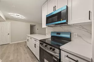 1860 White Oak Dr, Houston, TX 77009 - Photo 15