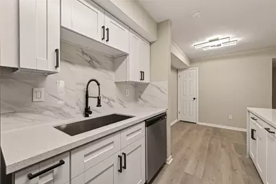 1860 White Oak Drive #311, Houston, TX 77009 - Photo 17