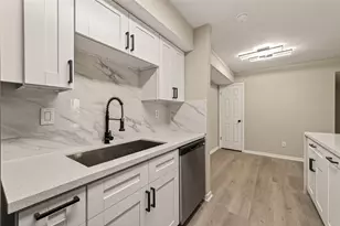 1860 White Oak Dr, Houston, TX 77009 - Photo 17