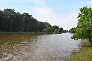 478 Center Dr, Cleveland, TX 77327 - Photo 9