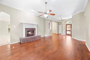 9223 Symphonic Ln, Houston, TX 77040 - Photo 11