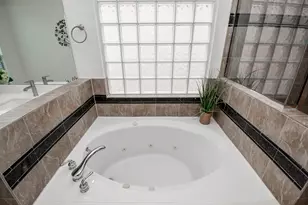 155 White Dr, Bellaire, TX 77401 - Photo 23