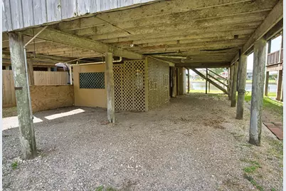 876 County Road 298, Sargent, TX 77414 - Photo 27