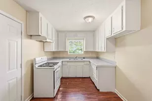 10227 Glenmawr Dr, Houston, TX 77075 - Photo 7