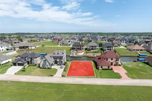 10808 Bourbon St, Willis, TX 77318 - Photo 3