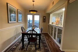 702 N Holiday Dr, Galveston, TX 77550 - Photo 5