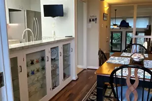 702 N Holiday Dr, Galveston, TX 77550 - Photo 9