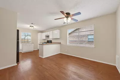 1914 Landmark Drive, Richmond, TX 77406 - Photo 11