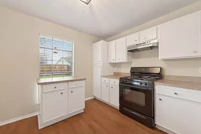 1914 Landmark Drive, Richmond, TX 77406 - Photo 15