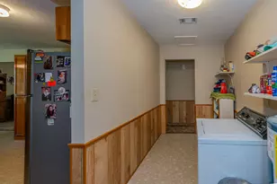 310 W Hartel St, Sour Lake, TX 77659 - Photo 13