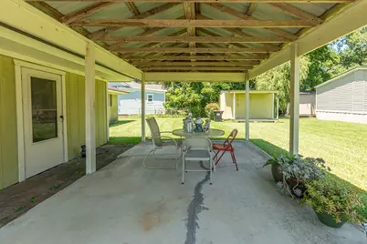 310 W Hartel Street, Sour Lake, TX 77659 - Photo 25