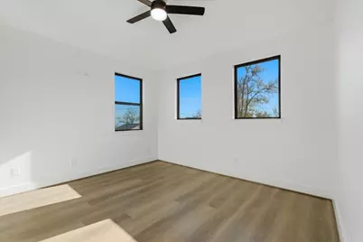 741 S Carroll Street, La Porte, TX 77571 - Photo 17