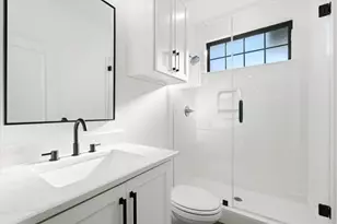 741 S Carroll St, La Porte, TX 77571 - Photo 19