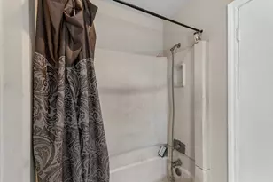 11319 Briar Forest Dr, Houston, TX 77077 - Photo 29