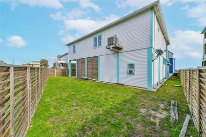 2479 Gilmore, Crystal Beach, TX 77650 - Photo 39