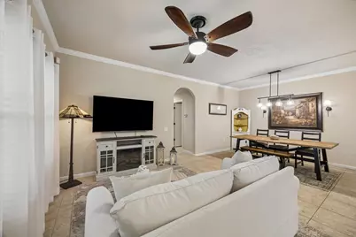 14 Fitzroy Place, Conroe, TX 77384 - Photo 7