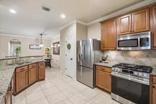 14 Fitzroy Pl, Conroe, TX 77384 - Photo 15