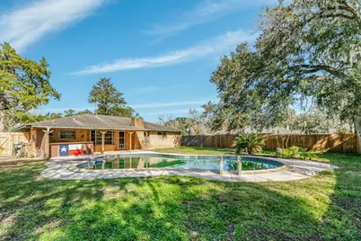 267 Wentworth Drive, West Columbia, TX 77486 - Photo 5