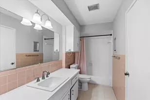 7714 Renwick Dr, Houston, TX 77081 - Photo 9