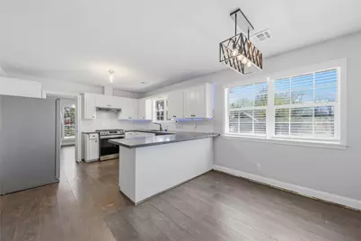 2401 Oakwood Drive, Brenham, TX 77833 - Photo 13