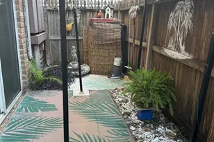 6410 Del Monte Dr, Houston, TX 77057 - Photo 23