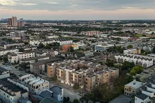 5827 Winsome Ln, Houston, TX 77057 - Photo 17