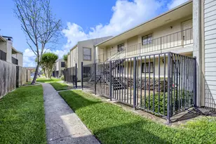 10075 Westpark Dr, Houston, TX 77042 - Photo 29