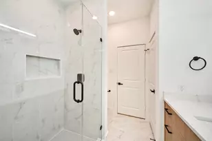 934 South Ln, Houston, TX 77088 - Photo 25