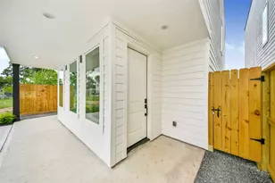 934 South Ln, Houston, TX 77088 - Photo 3