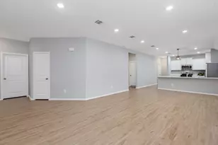 6327 Arcadia Sound Ln, Houston, TX 77365 - Photo 9