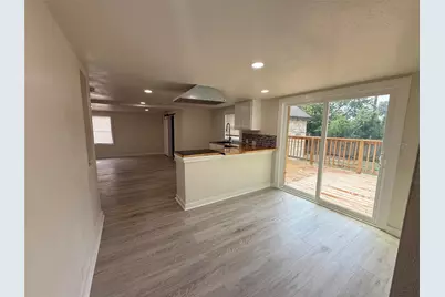 912 E 20th Street, Georgetown, TX 78626 - Photo 3