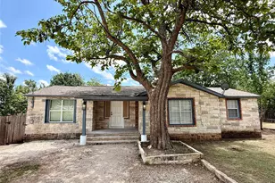 912 E 20th St, Georgetown, TX 78626 - Photo 1