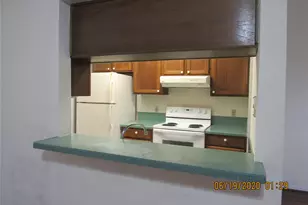 17401 Red Oak Dr, Houston, TX 77090 - Photo 11