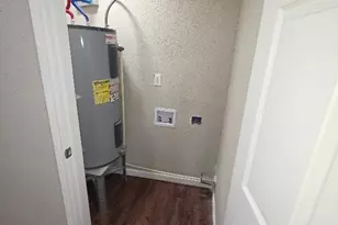 7343 Le Havre Rd, Houston, TX 77033 - Photo 13