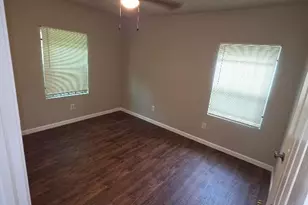 7343 Le Havre Rd, Houston, TX 77033 - Photo 15