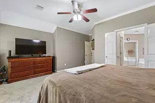2810 Silver Bough Circle Circle, Houston, TX 77059 - Photo 11